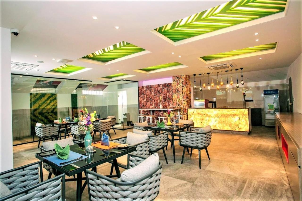 Hotel Omni Residency Dacca Exterior foto